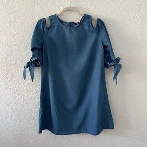 INA women dress size s